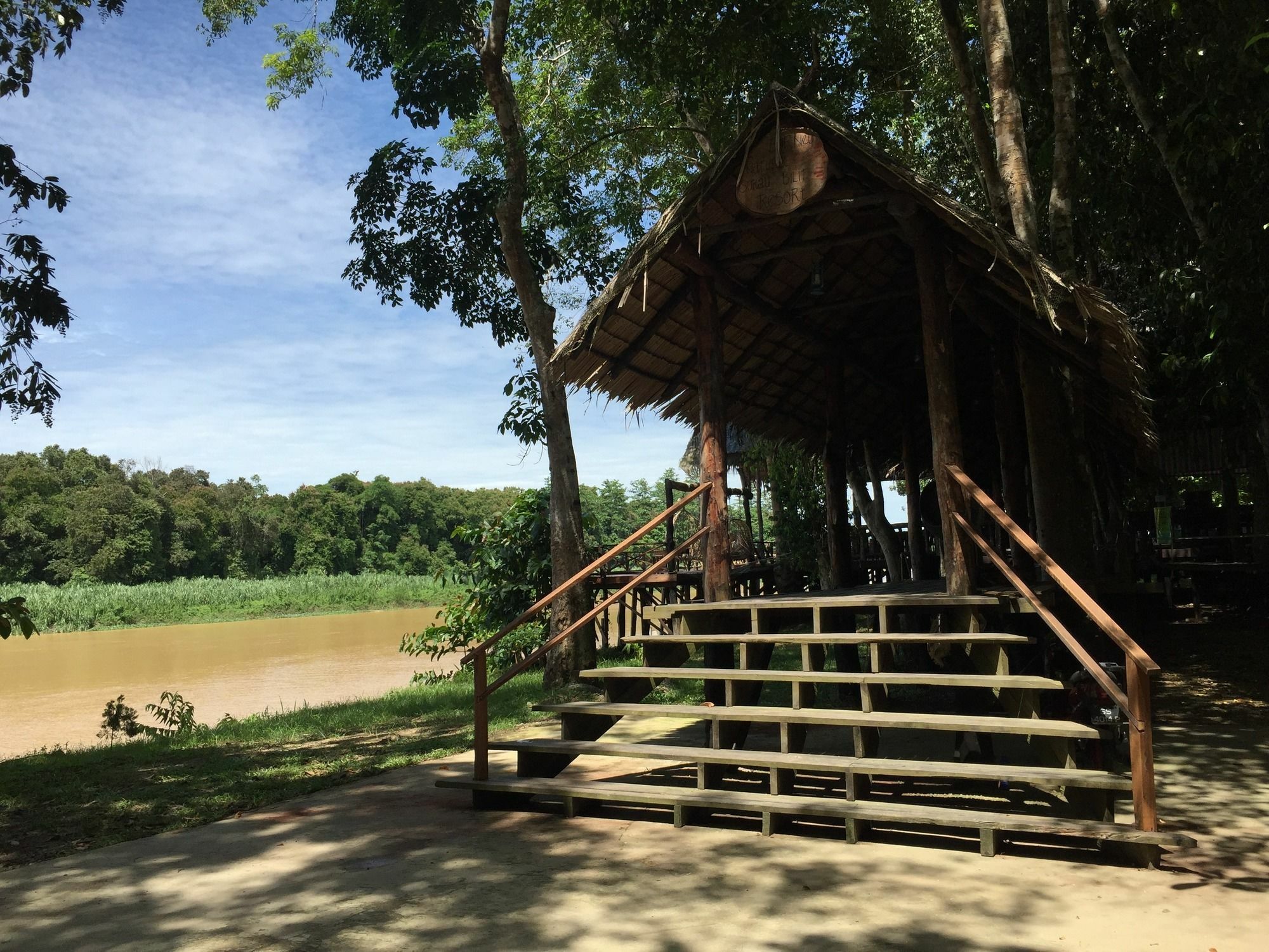 Borneo Natural Sukau Bilit Resort Exterior foto